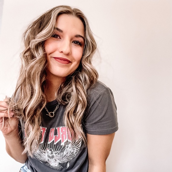 Meet your Posher, Kylee - Picture 1 of 1